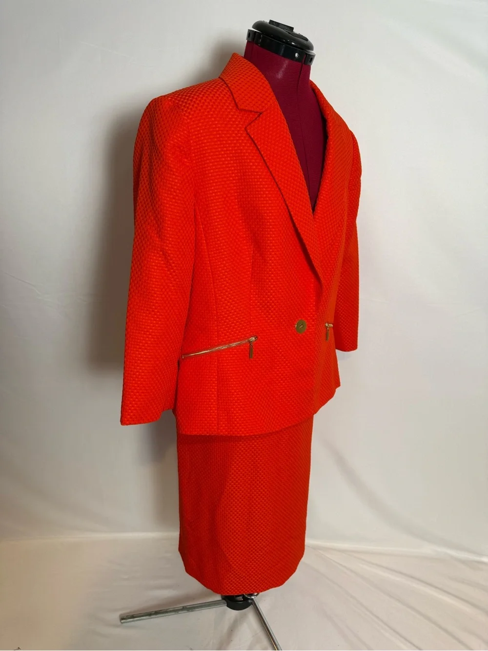 NWT Albert Nipon Skirt Suit Woman Size 16 Tiger Lily 2-Piece Set Blazer & Skirt
